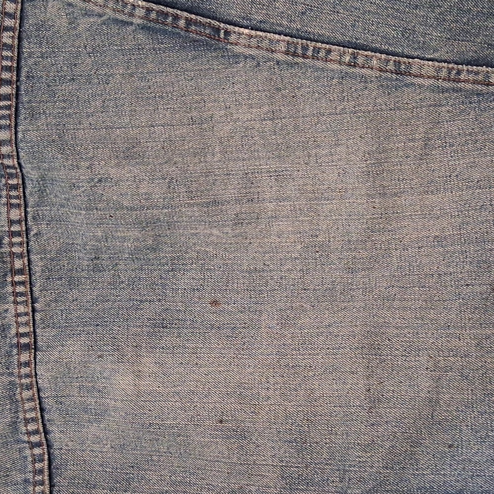 Classic Levis Thrashed Distressed Denim Jacket - Picture 9 of 15